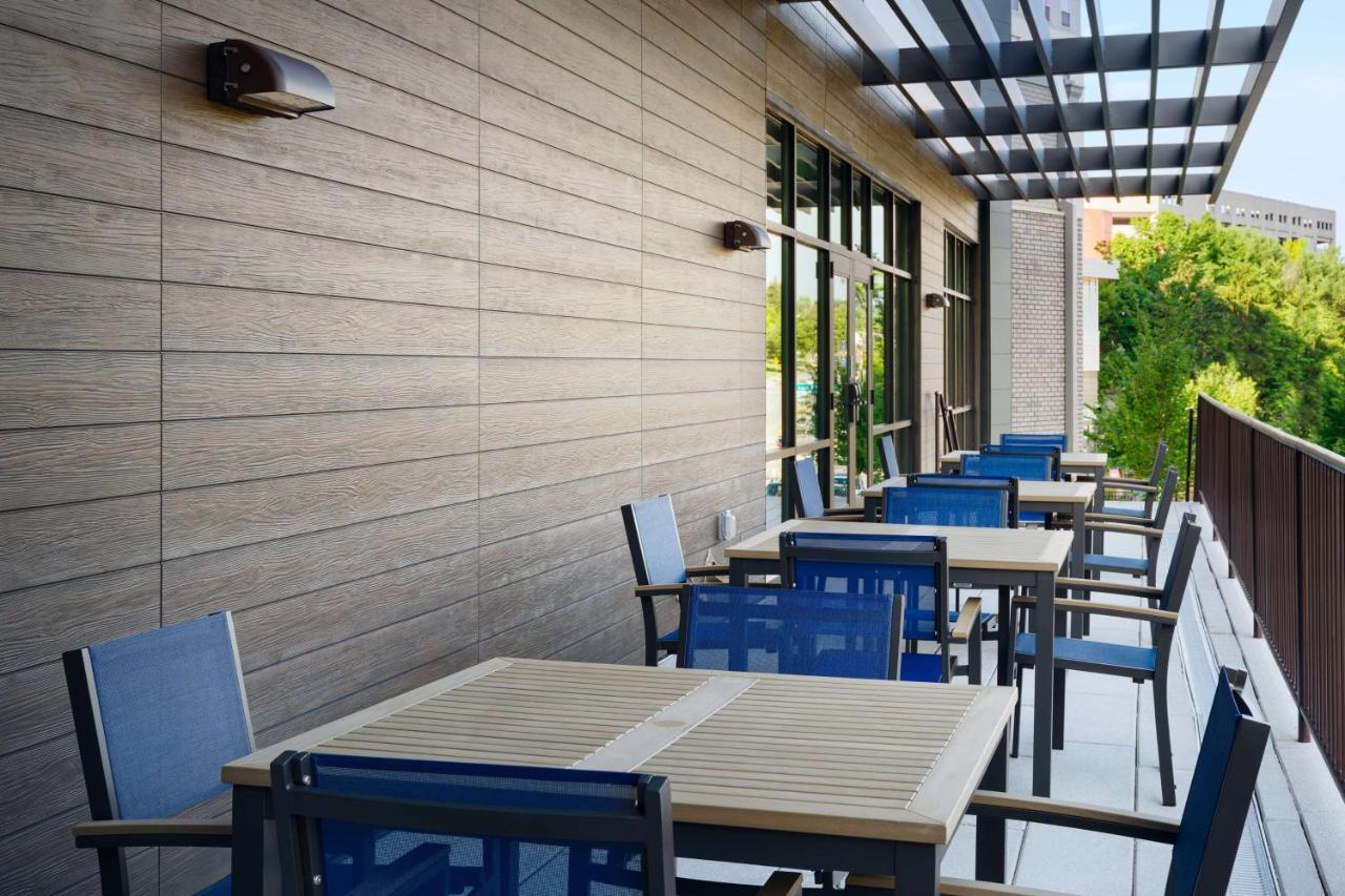 Hampton Inn Towson Downtown Exterior foto